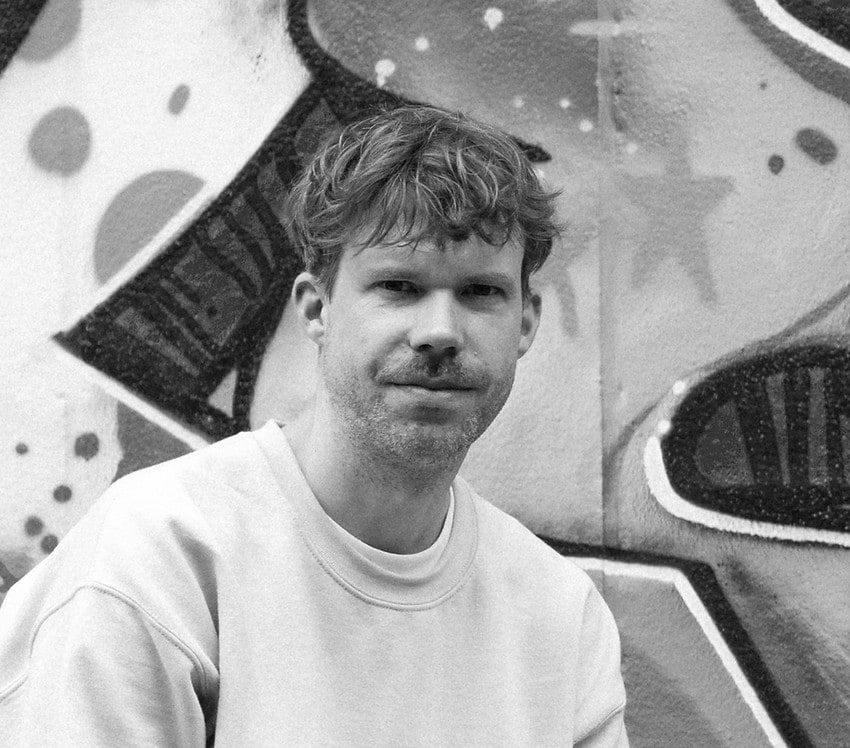 Michel Spahr, bass in loophole
